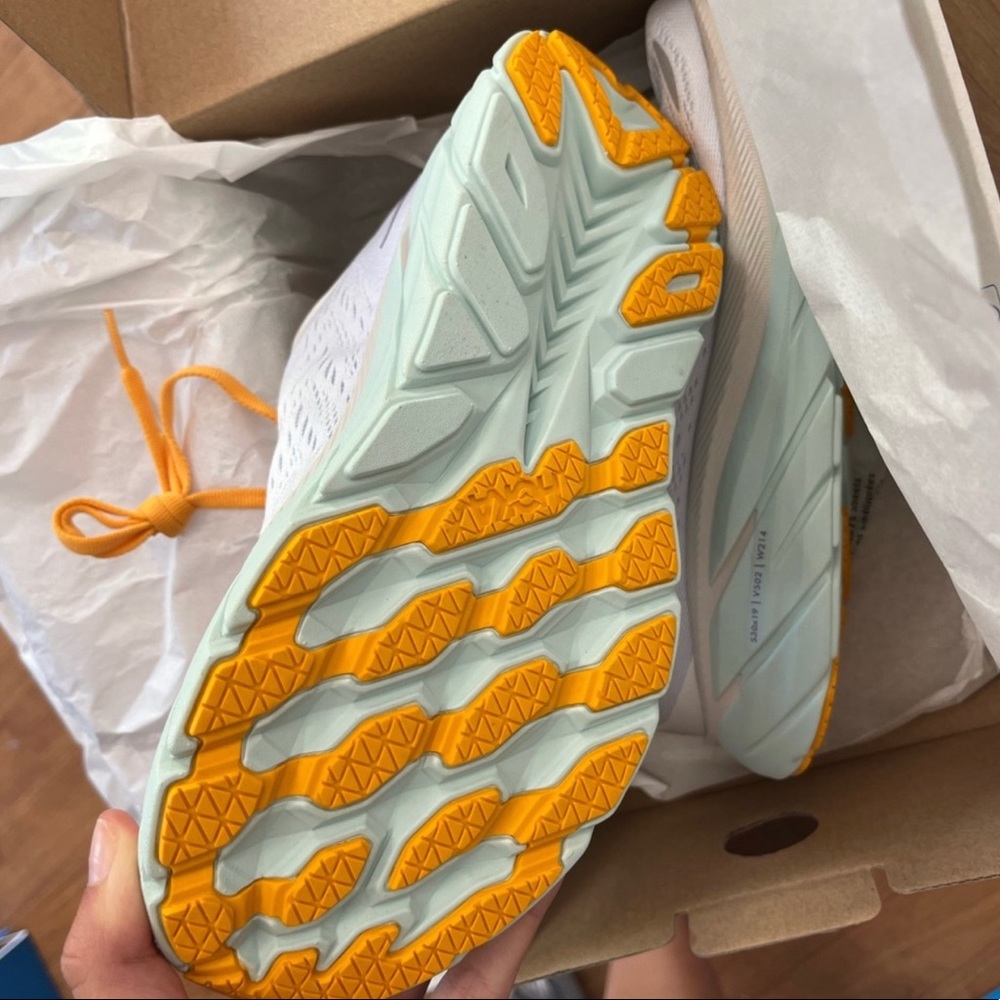 NEW Hoka Clifton 8 Sneakers Blanc de Blanc / White - Picture 3 of 3